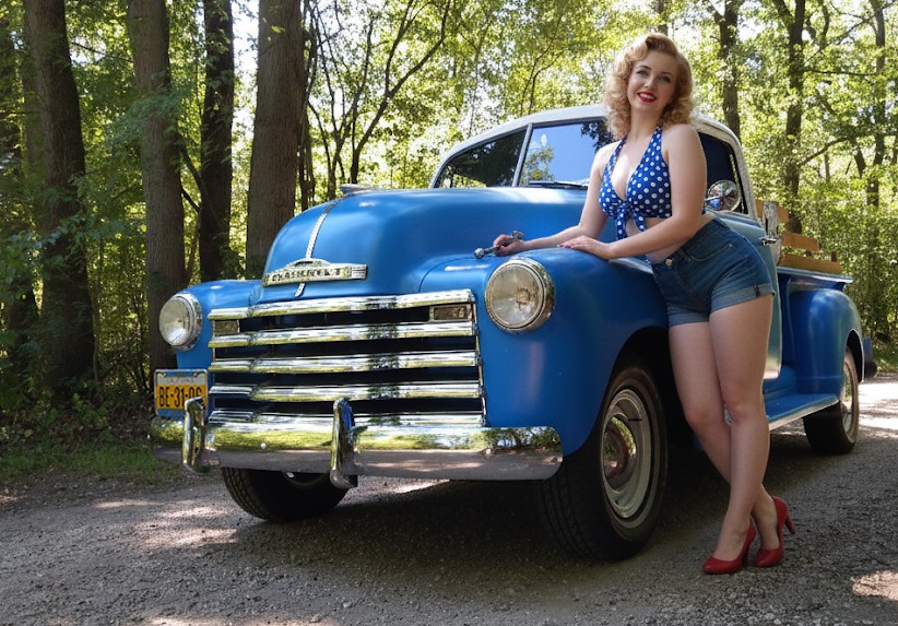 Chevrolet 3600 Pinup 03